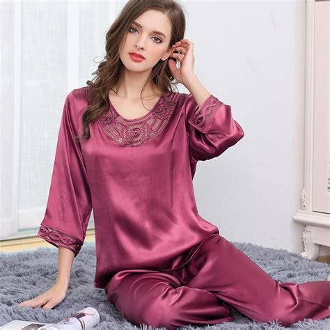 Best luxury silk pyjamas for women .